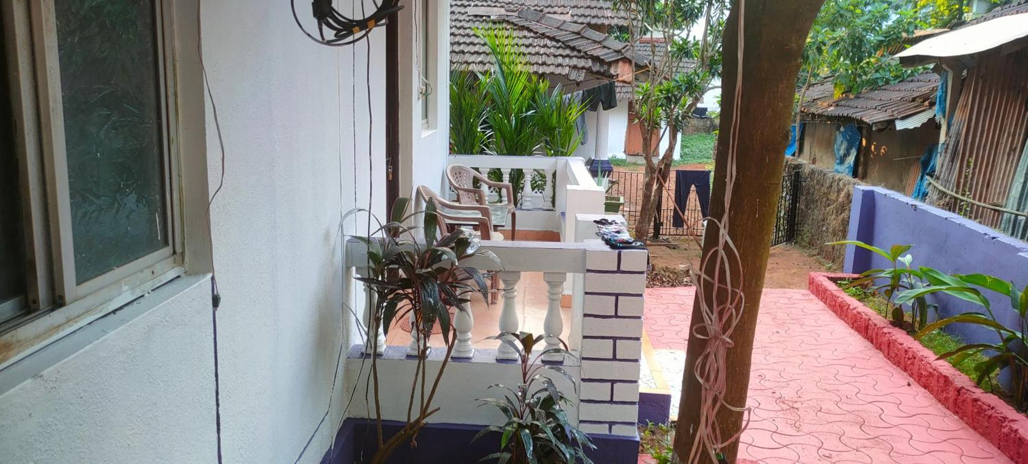 Jes Guest House Маджорда Екстериор снимка