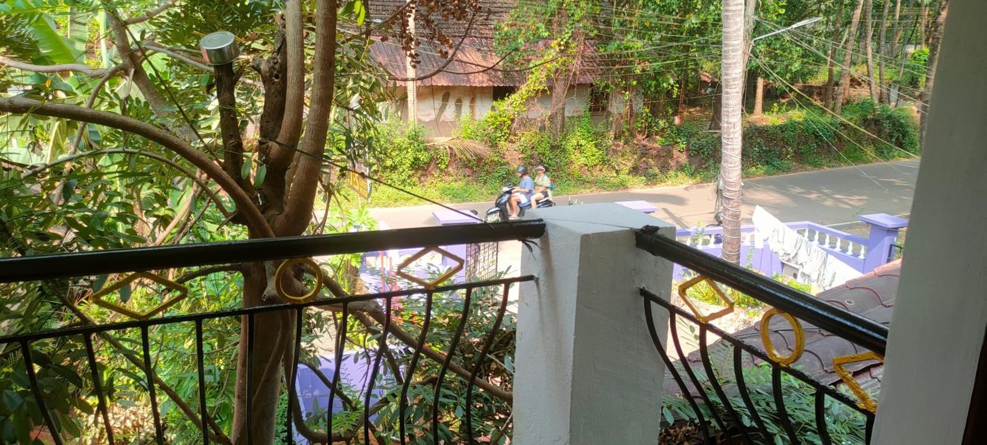 Jes Guest House Маджорда Екстериор снимка