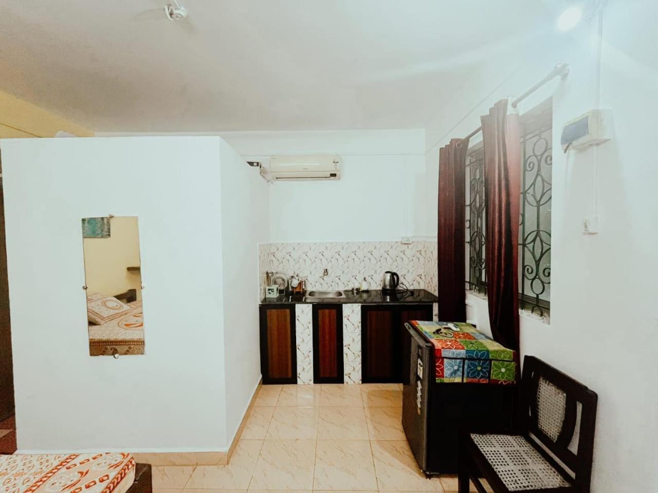 Jes Guest House Маджорда Екстериор снимка