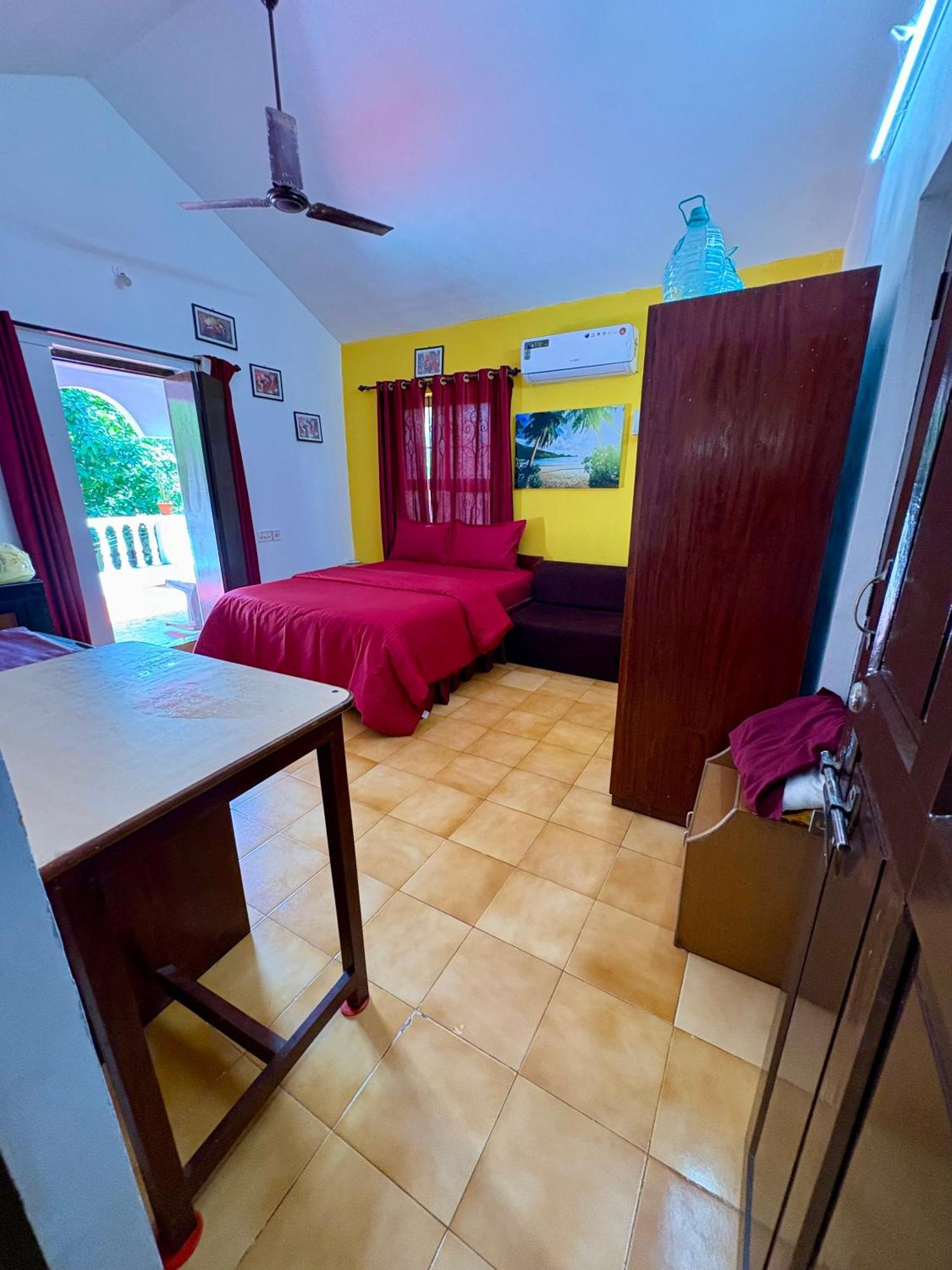 Jes Guest House Маджорда Екстериор снимка
