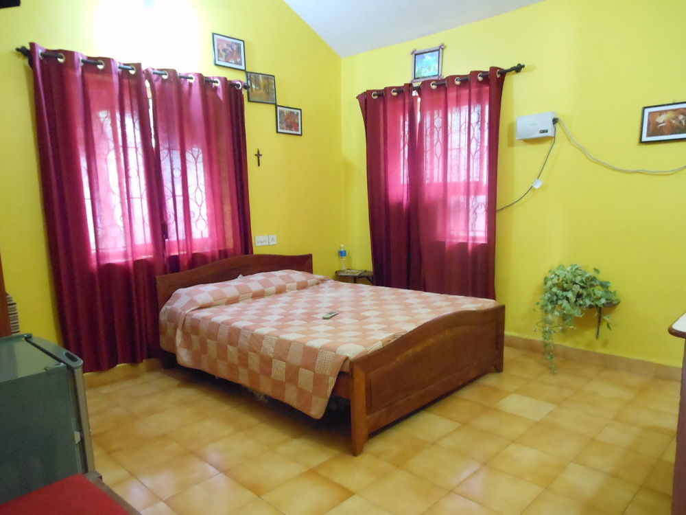 Jes Guest House Маджорда Екстериор снимка