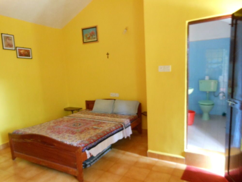Jes Guest House Маджорда Екстериор снимка