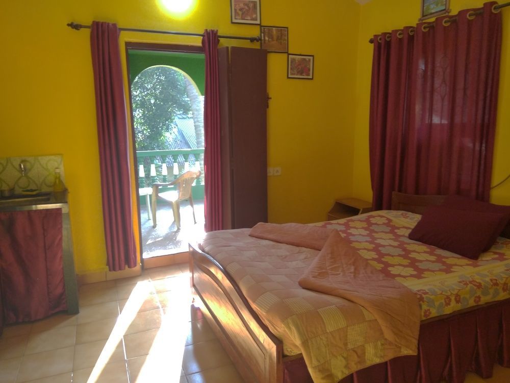 Jes Guest House Маджорда Екстериор снимка